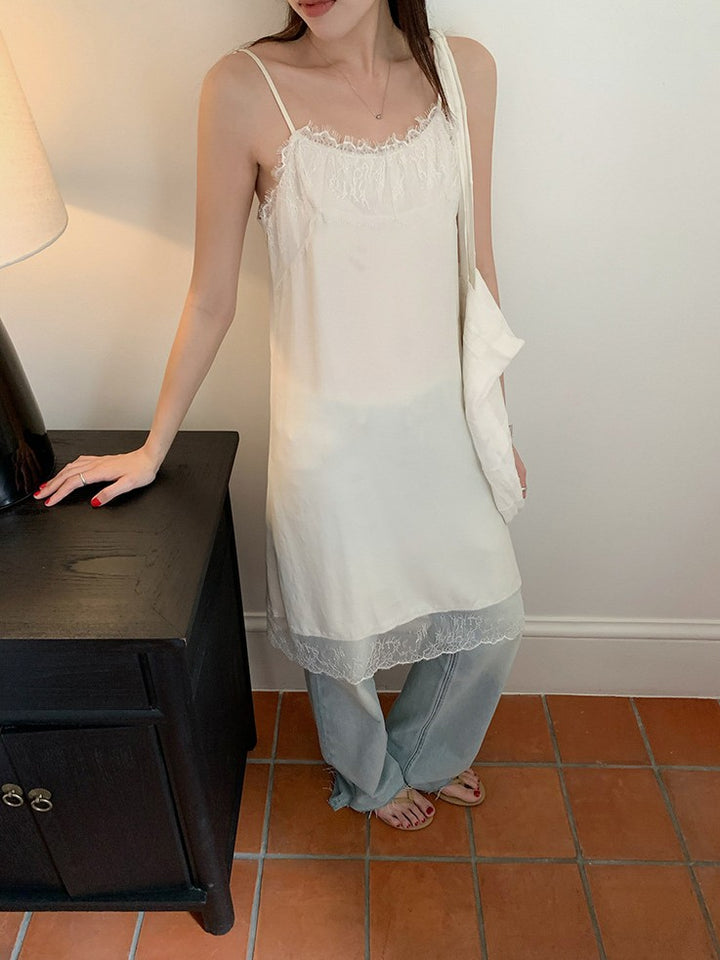 サテンレースワンピース