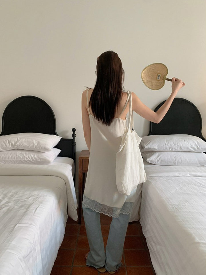 サテンレースワンピース