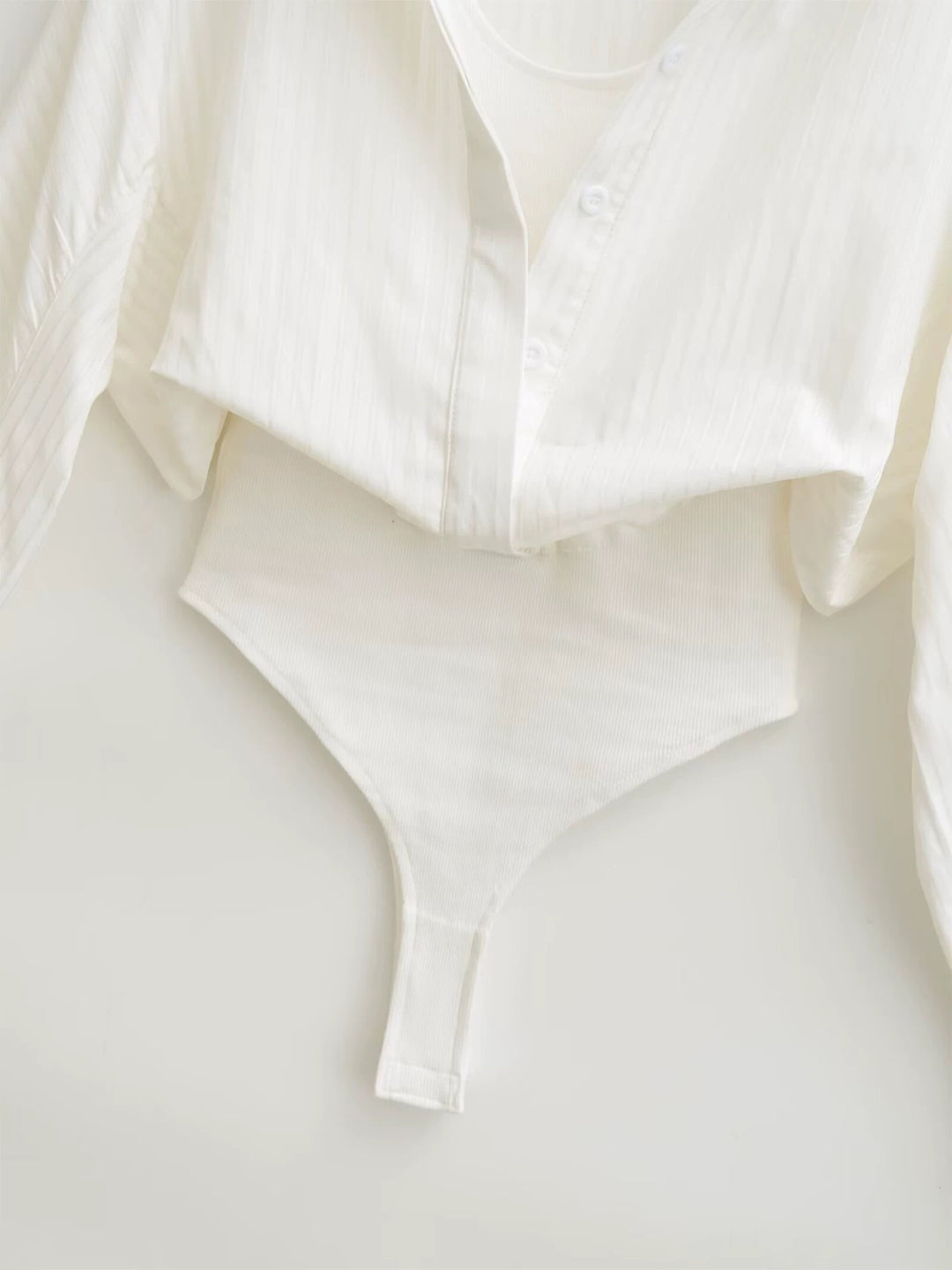 レイヤー風シャツボディースーツ