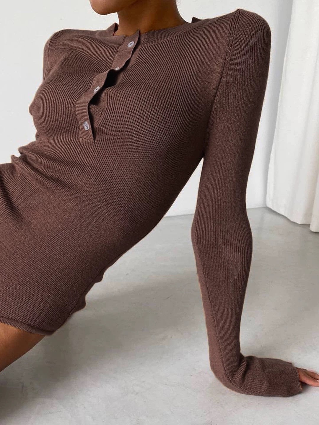 ソフトリブヘンリーネックボディースーツ