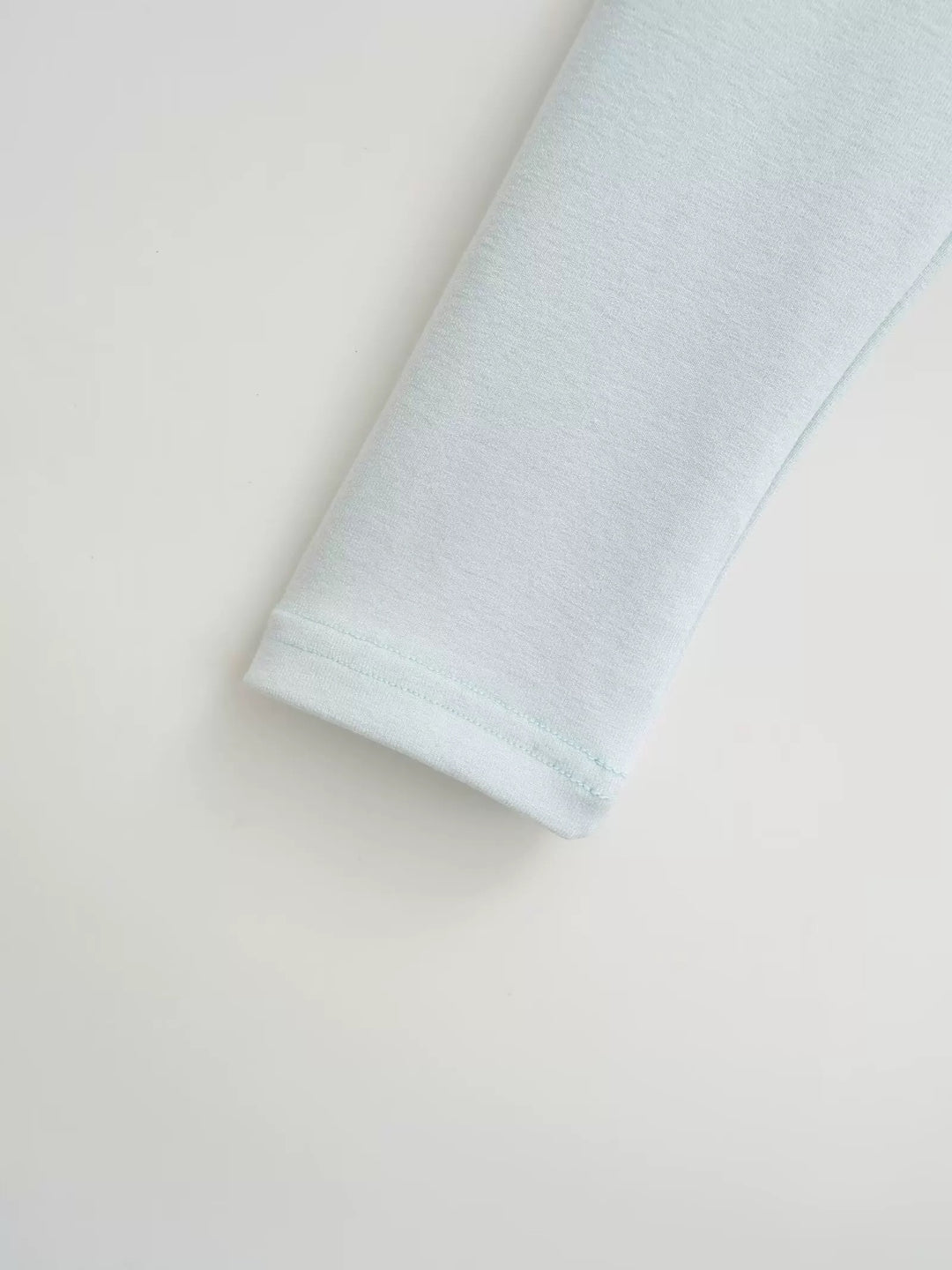 ベーシックソリッドカラージップアップパーカー