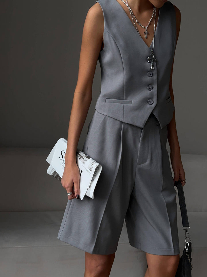 クラシカルベストバミューダパンツセットアップ