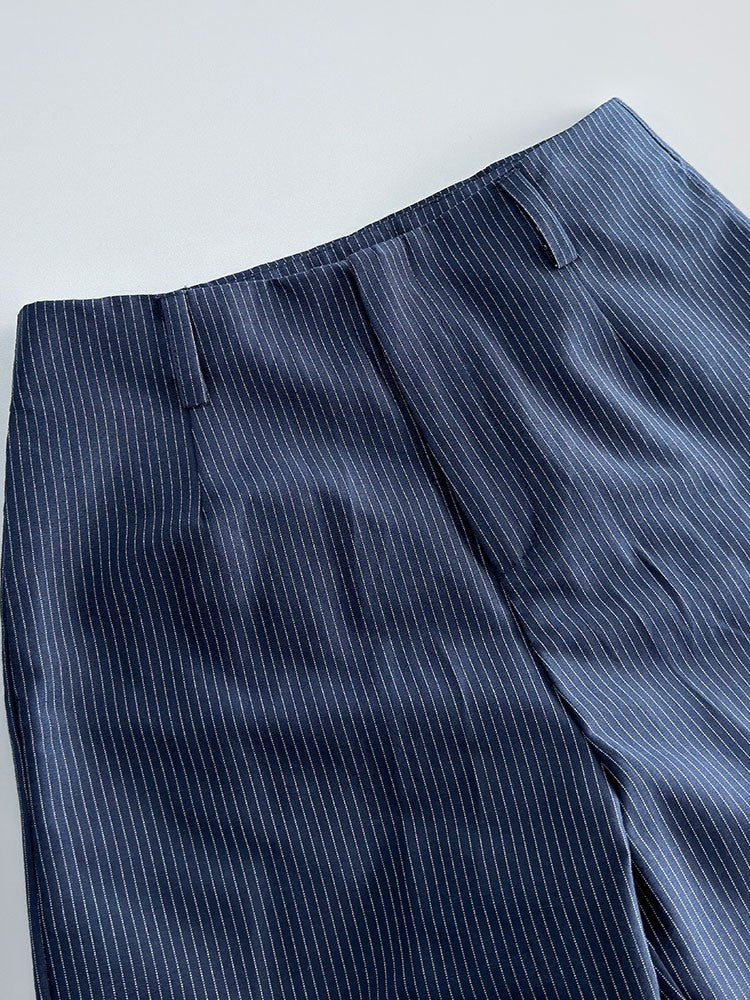 ピンストライプシャツパンツセットアップ