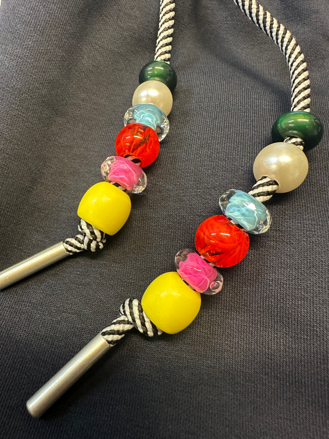 【アウトレット】(即納) ミックスカラービーズルーズスウェットパンツ