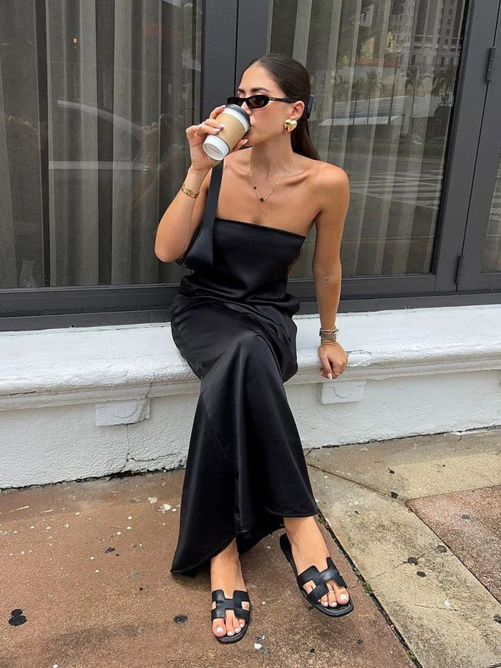 サテンポケット付きワンピース