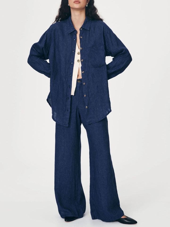 ピンストライプシャツパンツセットアップ