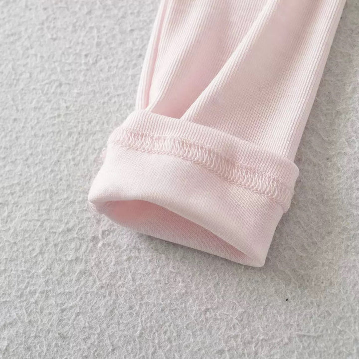 ベーシックソリッドカラータートルネックトップス