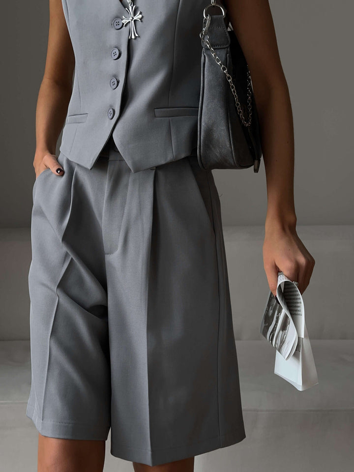 クラシカルベストバミューダパンツセットアップ