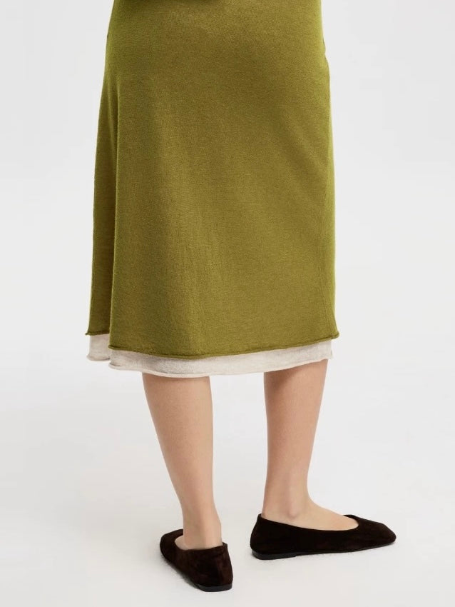 レイヤードフレアミディスカート