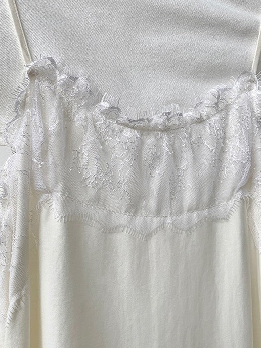 サテンレースワンピース