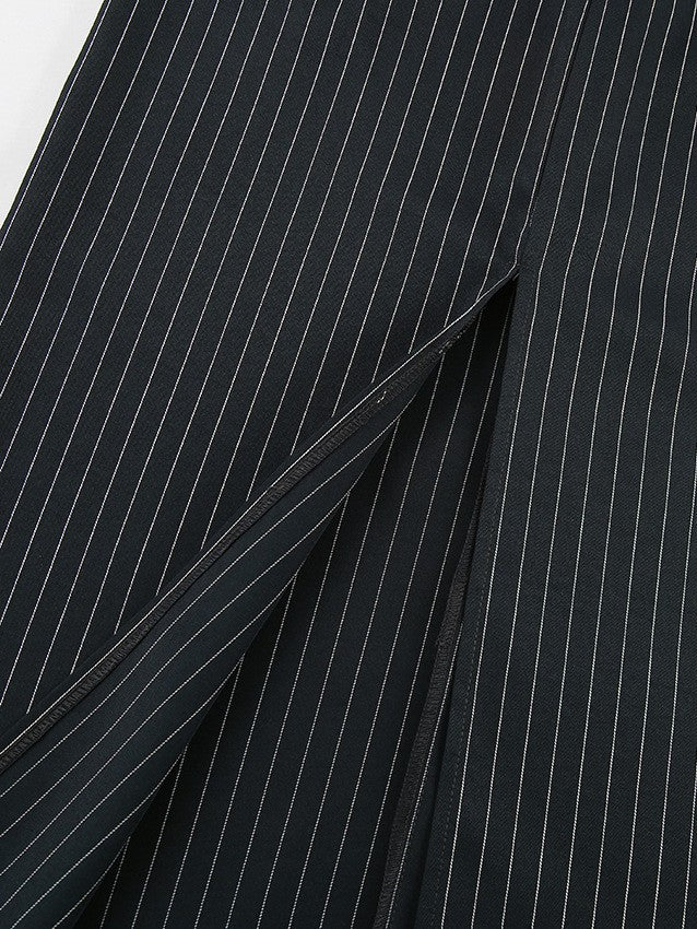 ピンストライプペンシルスリットスカート