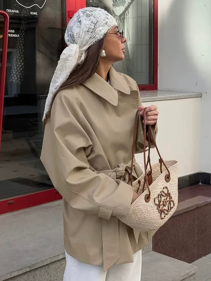 ハーフレングストレンチコート