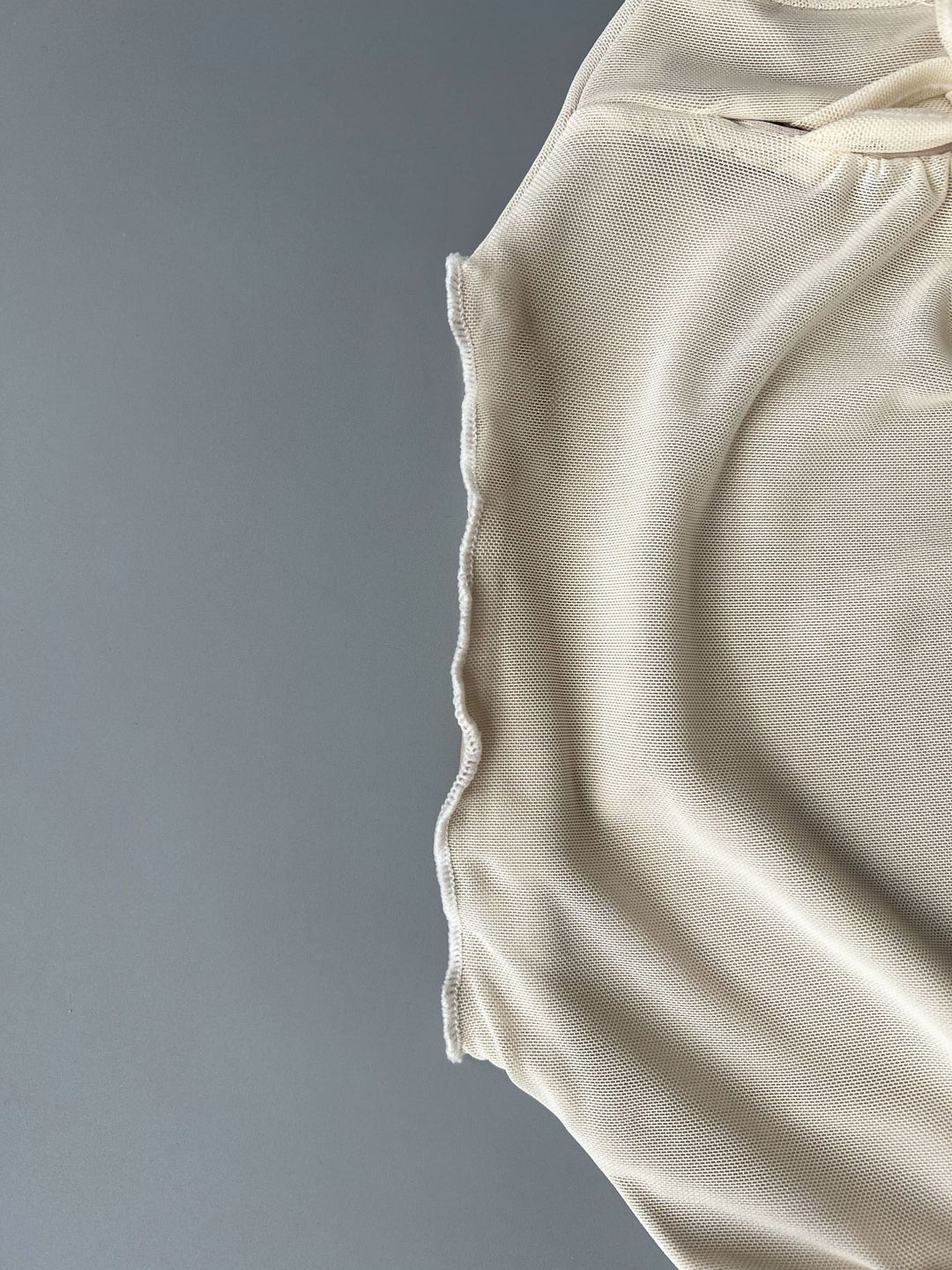 ドレープギャザーリボンチュールタンクトップ