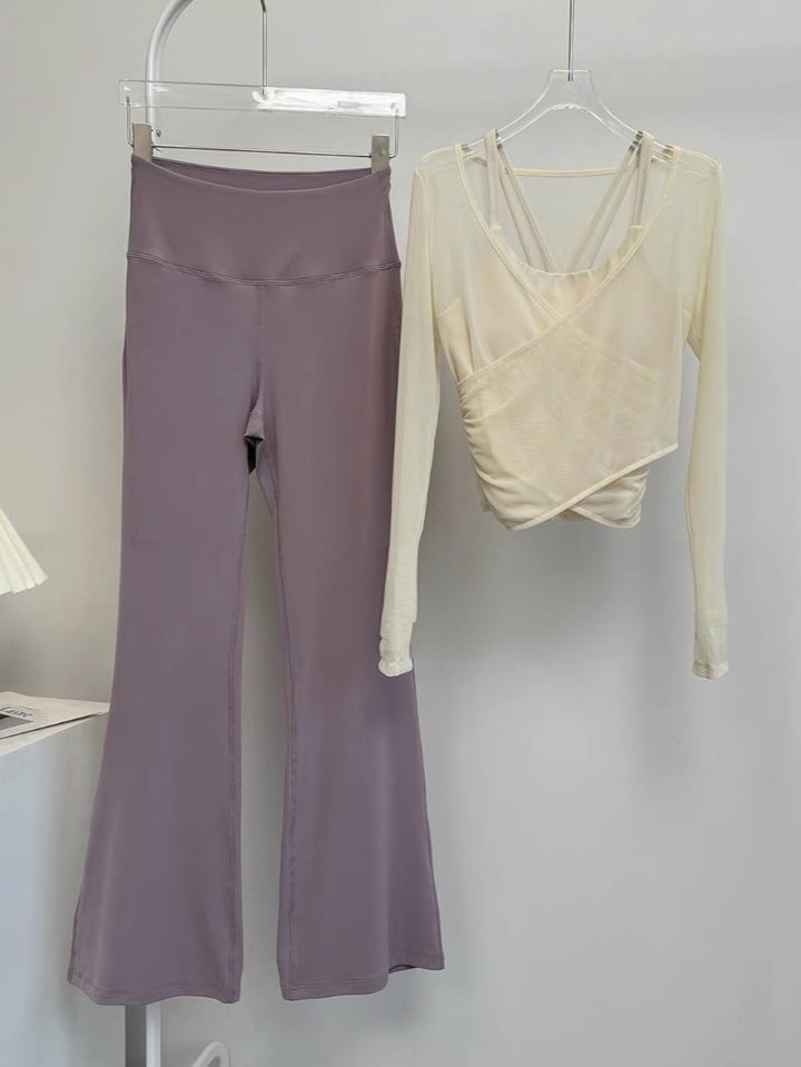 シアーカップイントップス＋フレアレギンスセット