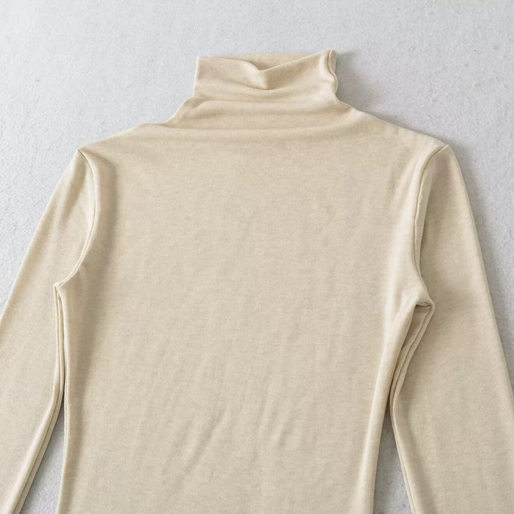 ベーシックソリッドカラータートルネックトップス