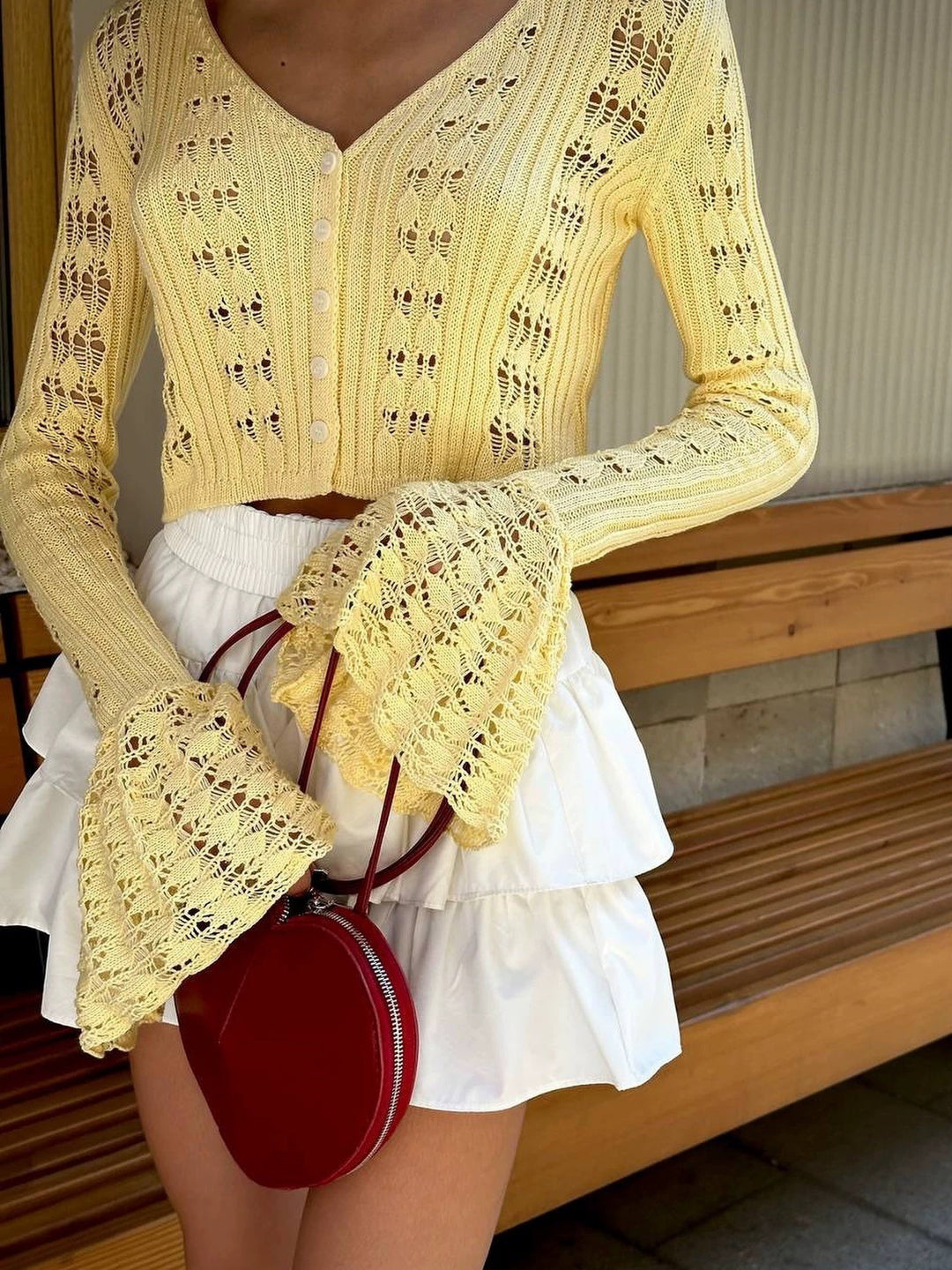 フレアスリーブレースクロップドカーディガン