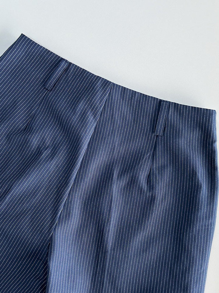 ピンストライプシャツパンツセットアップ