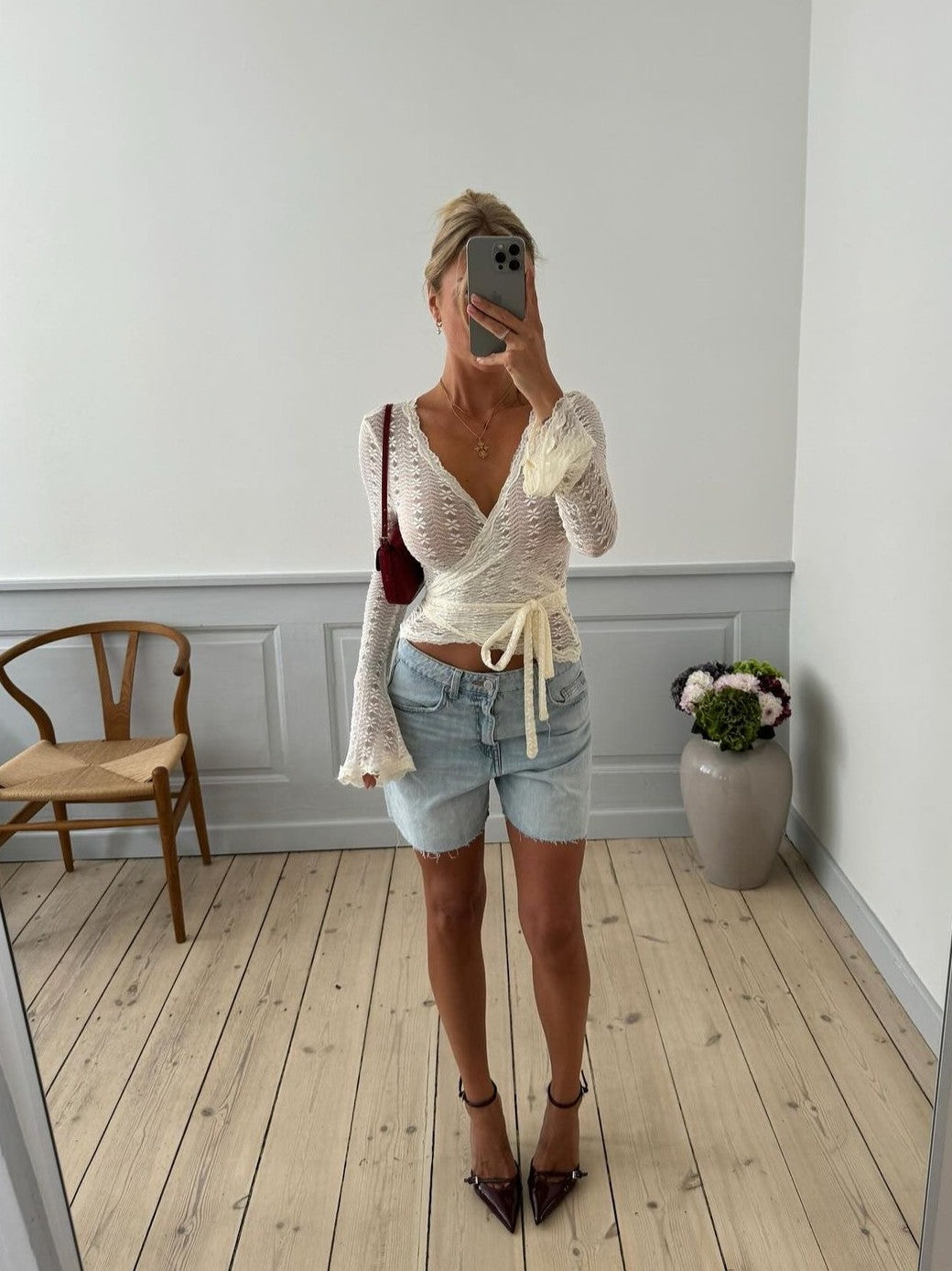 総レースカシュクールトップス