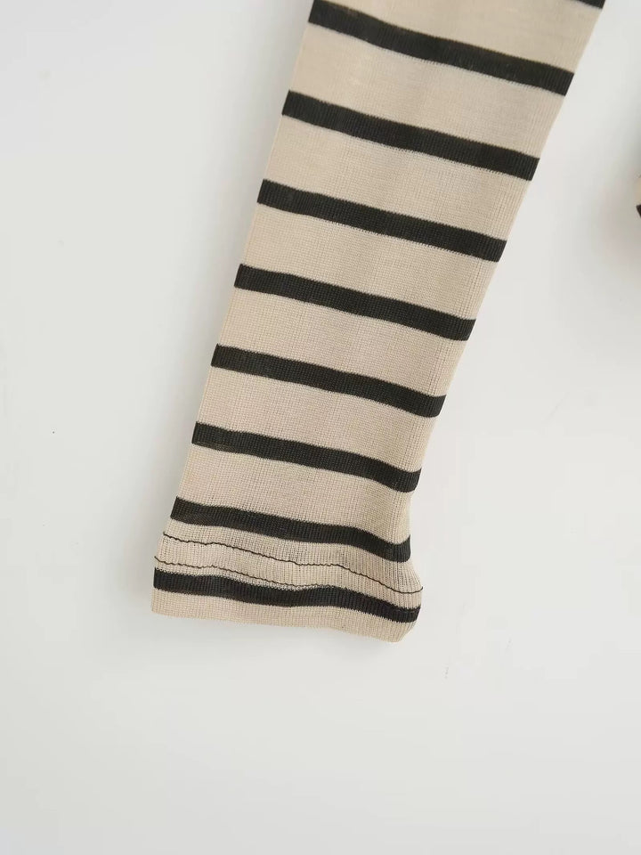 バイアスストライプオフショルカットソー