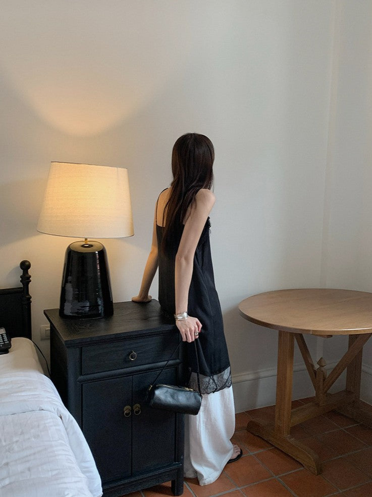 サテンレースワンピース