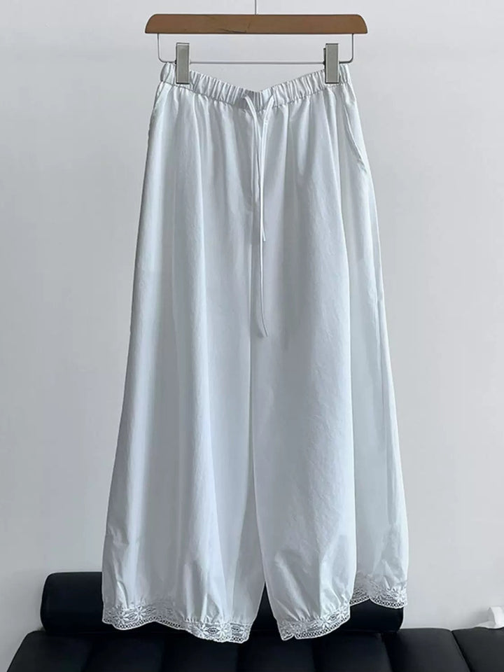 裾レースバギーリラックスパンツ