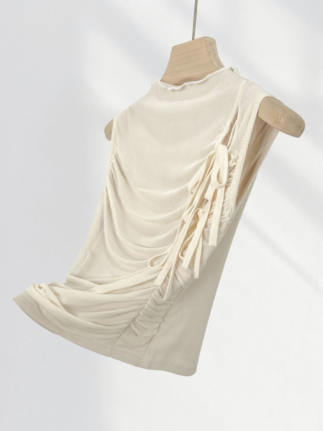 ドレープギャザーリボンチュールタンクトップ