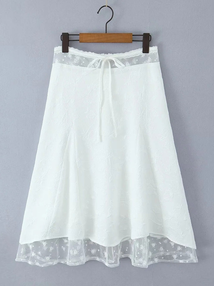 レイヤード風シアーレースミディスカート