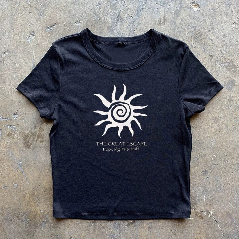 THE GREAT ESCAPE SUN プリントTシャツ