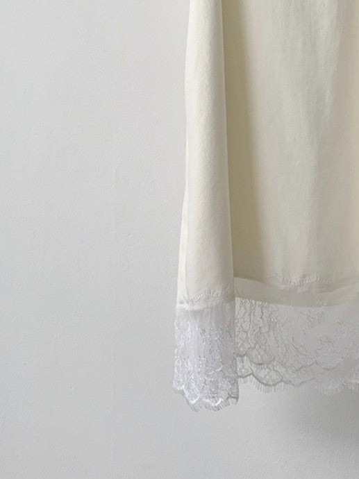 サテンレースワンピース