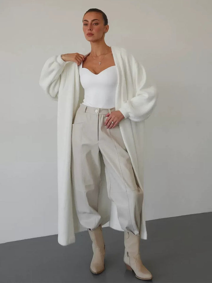 ホワイトニットロングコーディガン