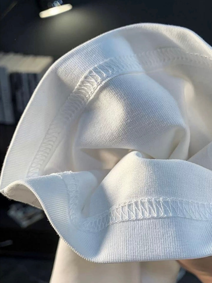 UZU COSMIC プリントTシャツ