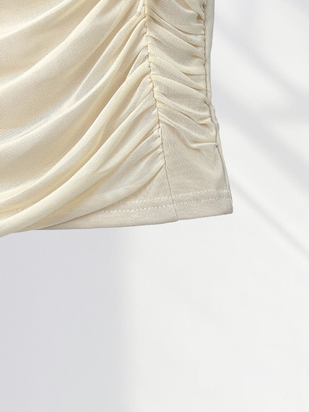 ドレープギャザーリボンチュールタンクトップ