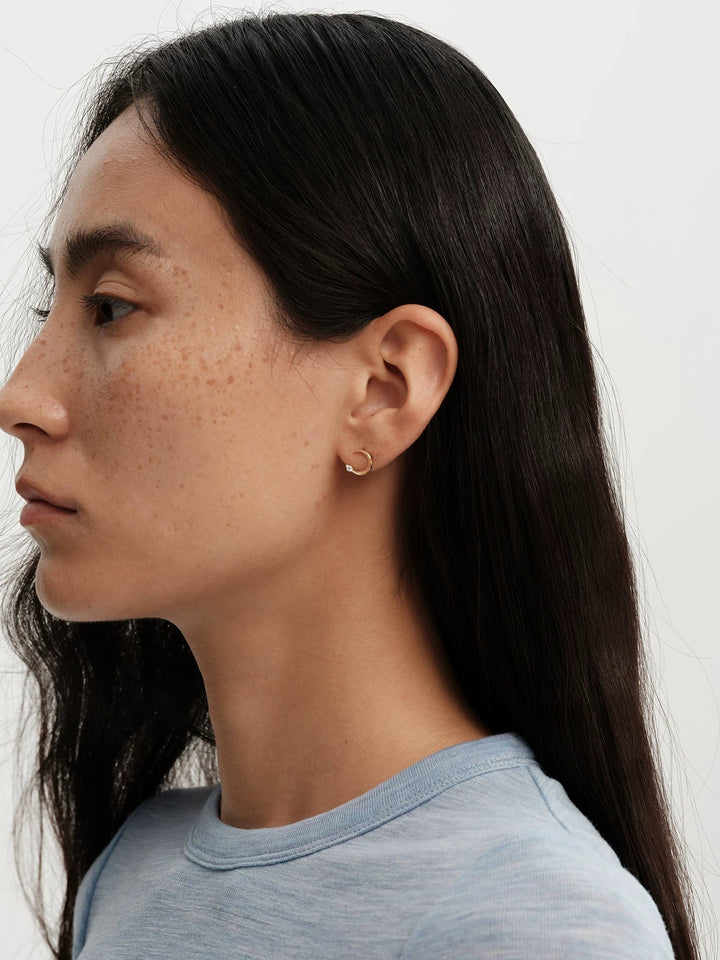 ミニマルムーンジルコニアストーンピアス