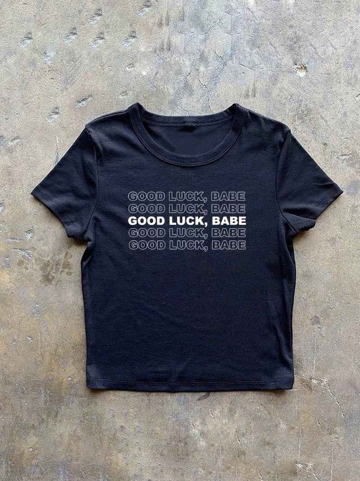 GOOD LUCK BABE グラフィックロゴプリントTシャツ