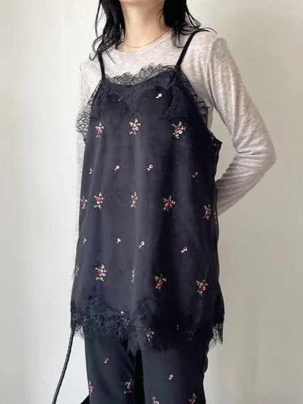 【 Select 】ベロアフラワー刺繍レーストリムキャミソール