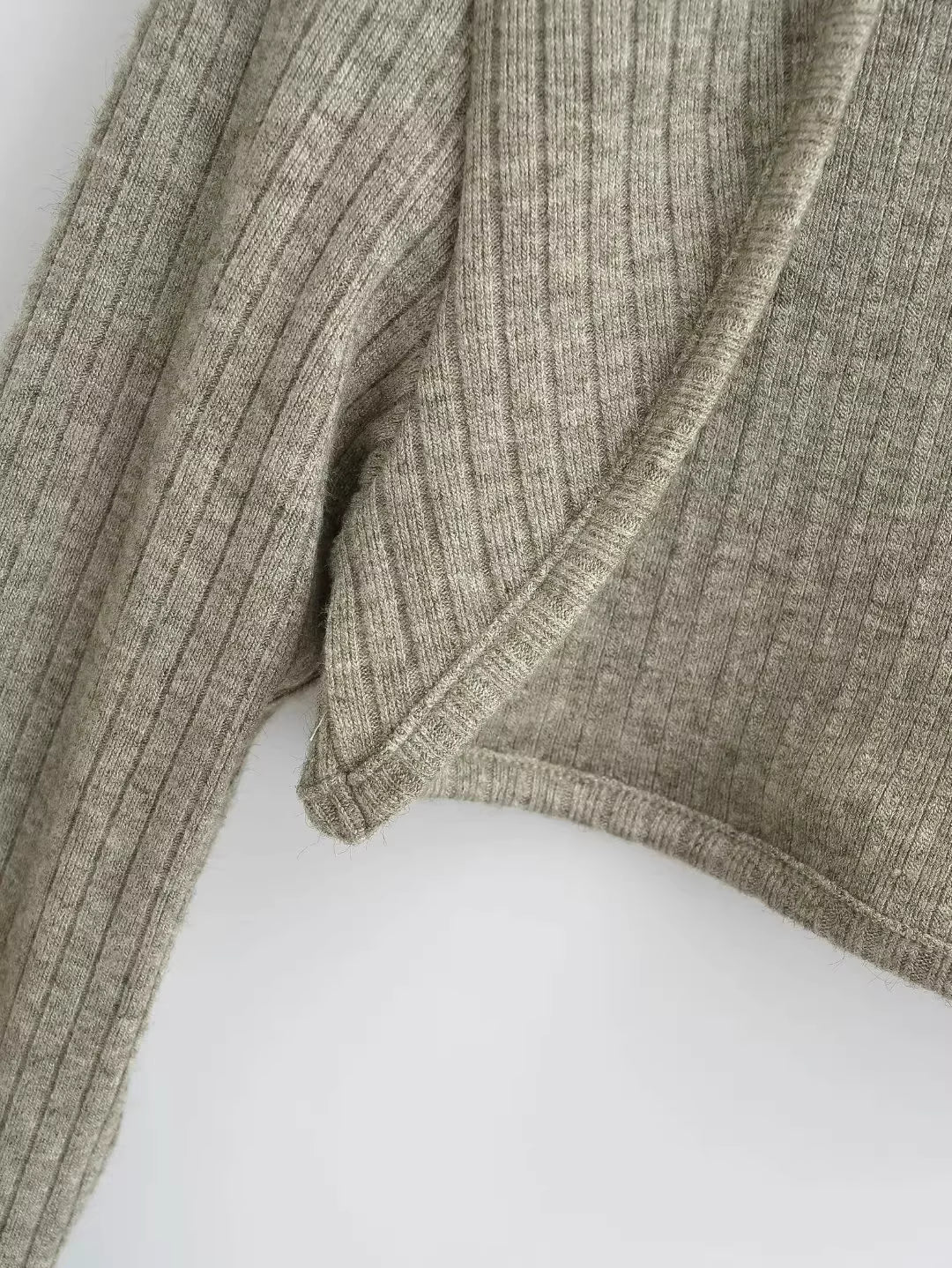 スリットスリーブリブニットボレロカーディガン