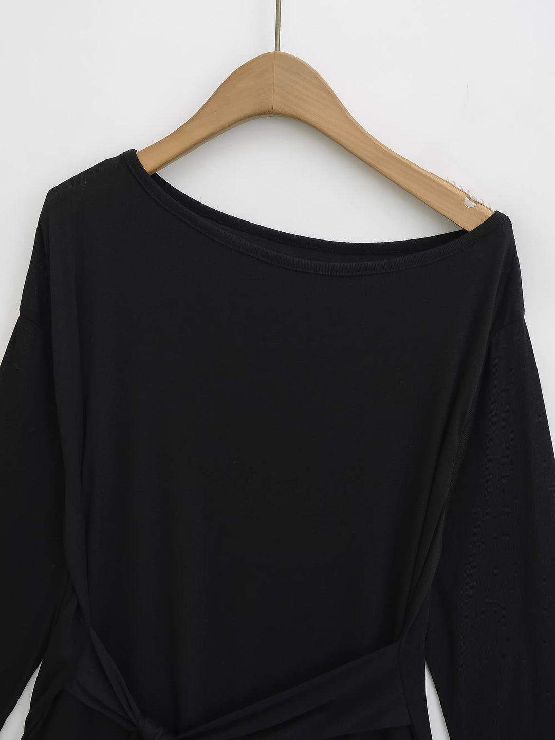 オフショルダーウエストタイトップス