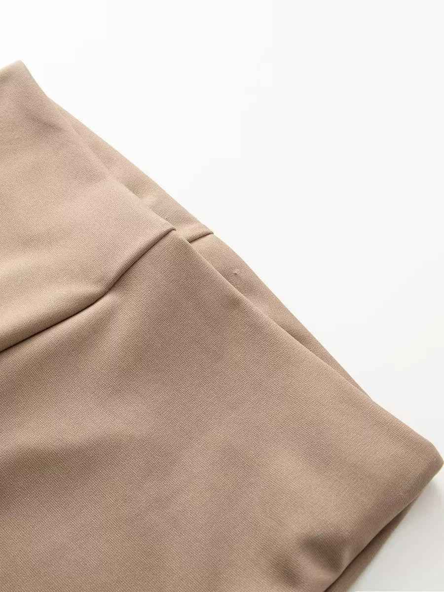 バックオープンTシャツパンツセット