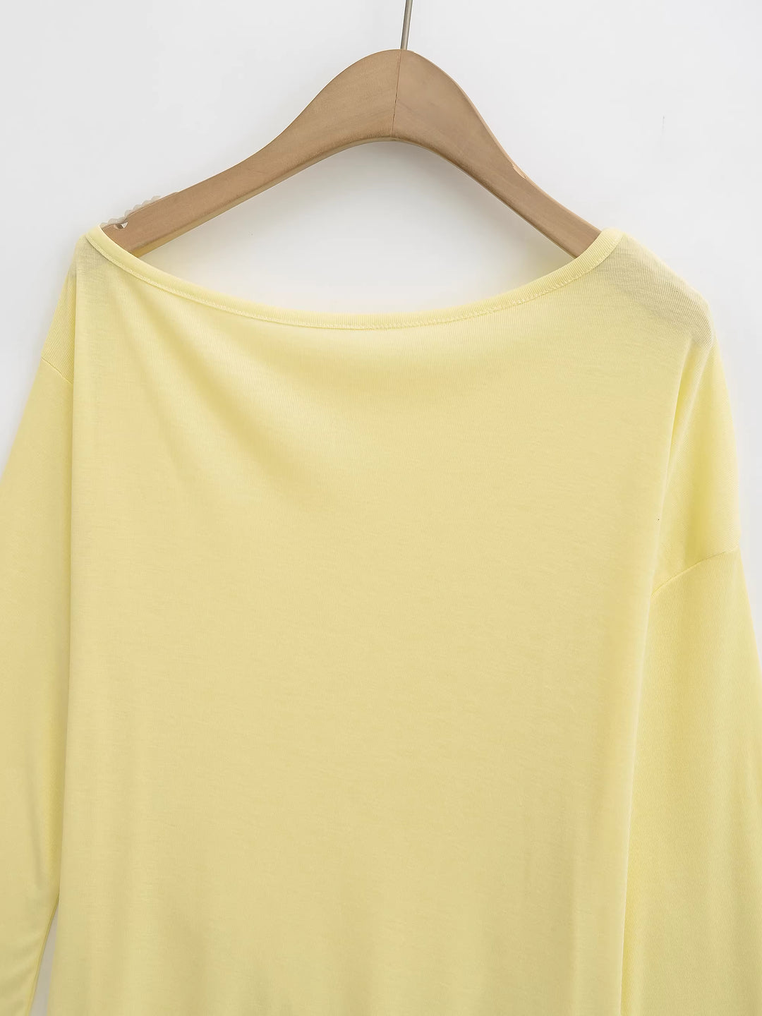 オフショルダーウエストタイトップス