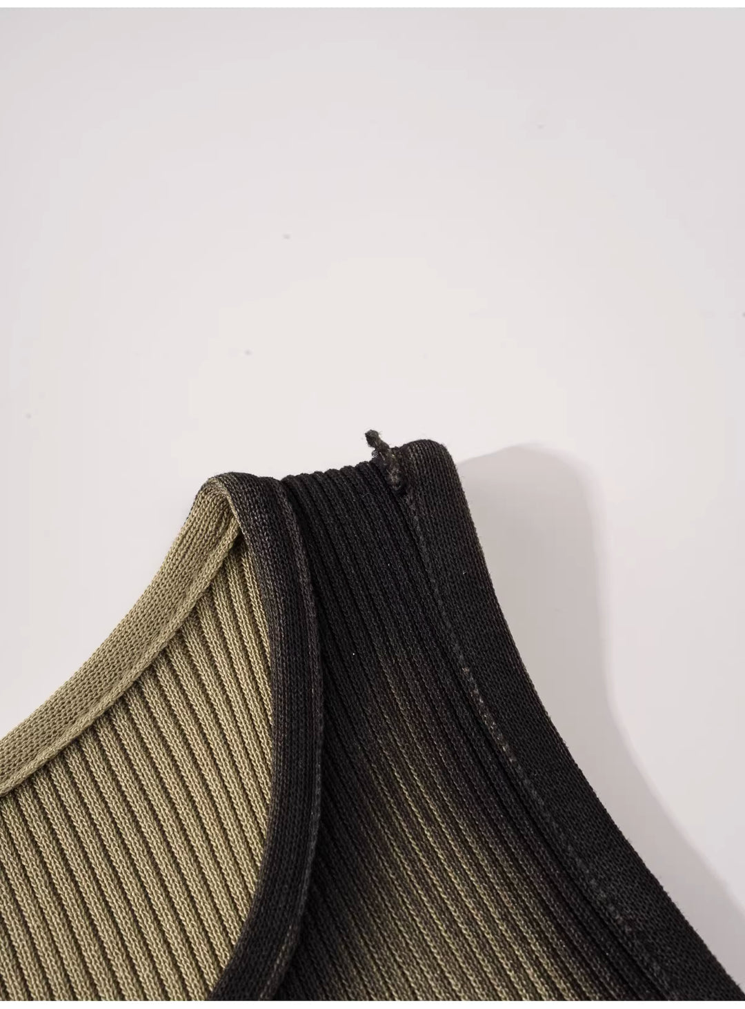グラデーションリブタンクトップ