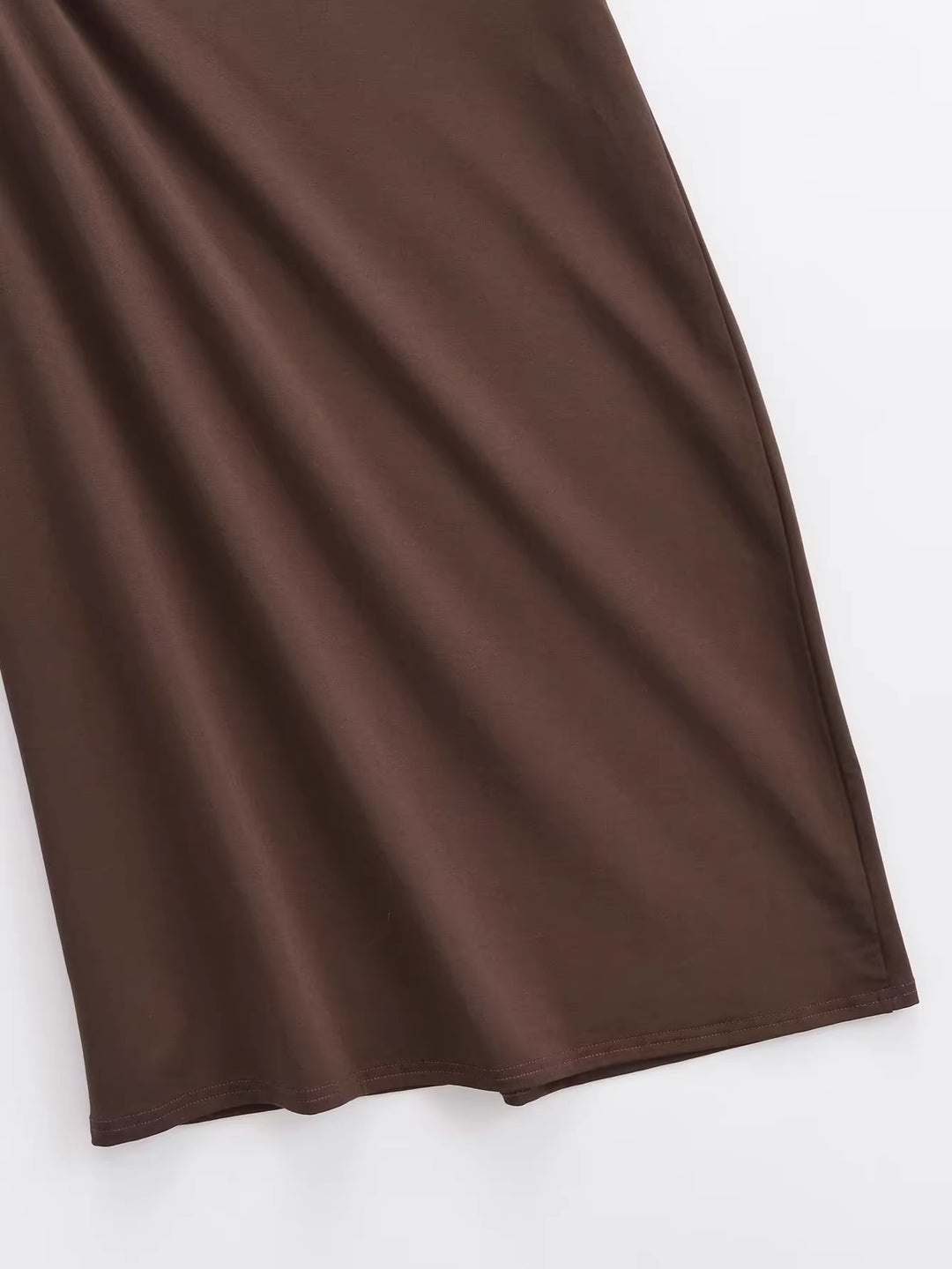 アシンメトリードレープスカート