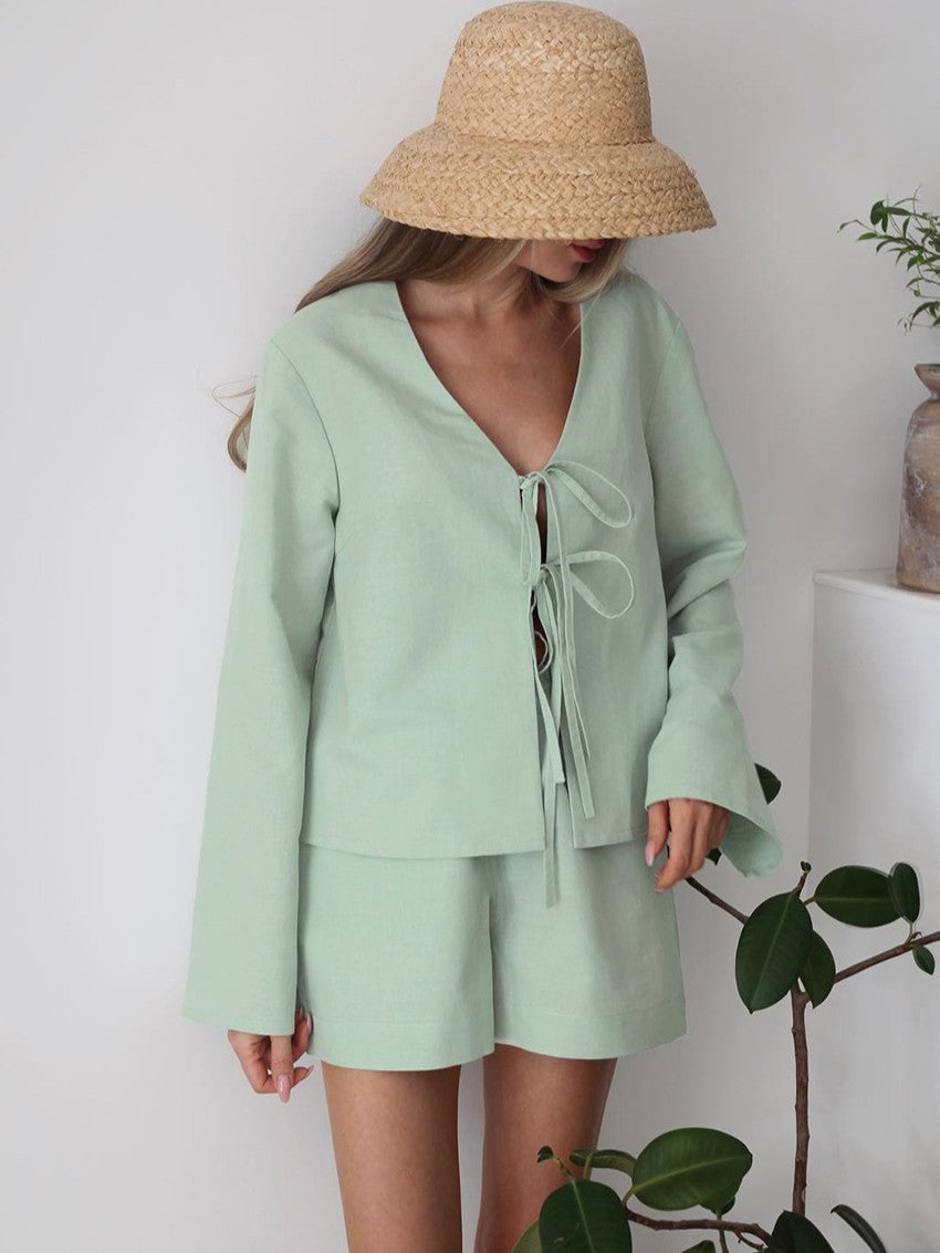 レースアップブラウスセージグリーンセットアップ