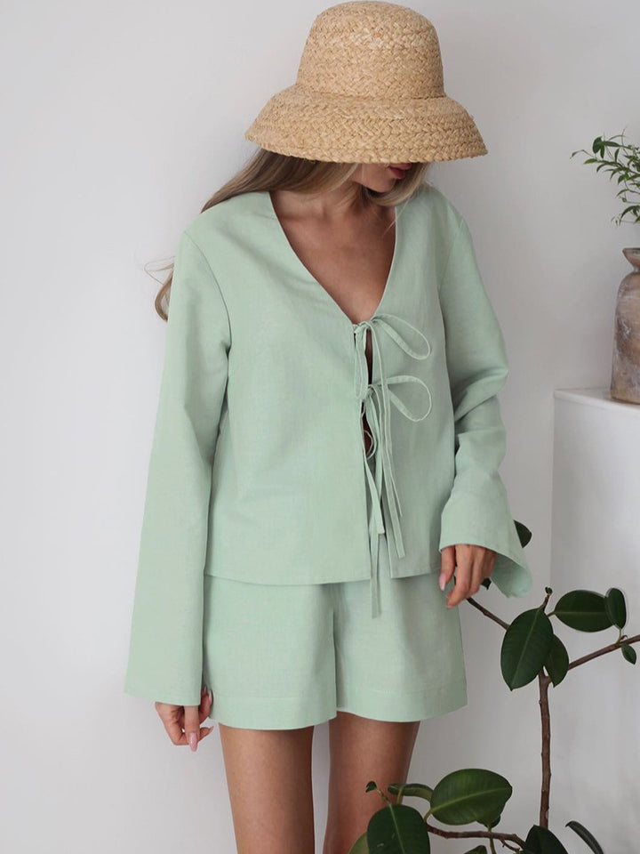 レースアップブラウスセージグリーンセットアップ