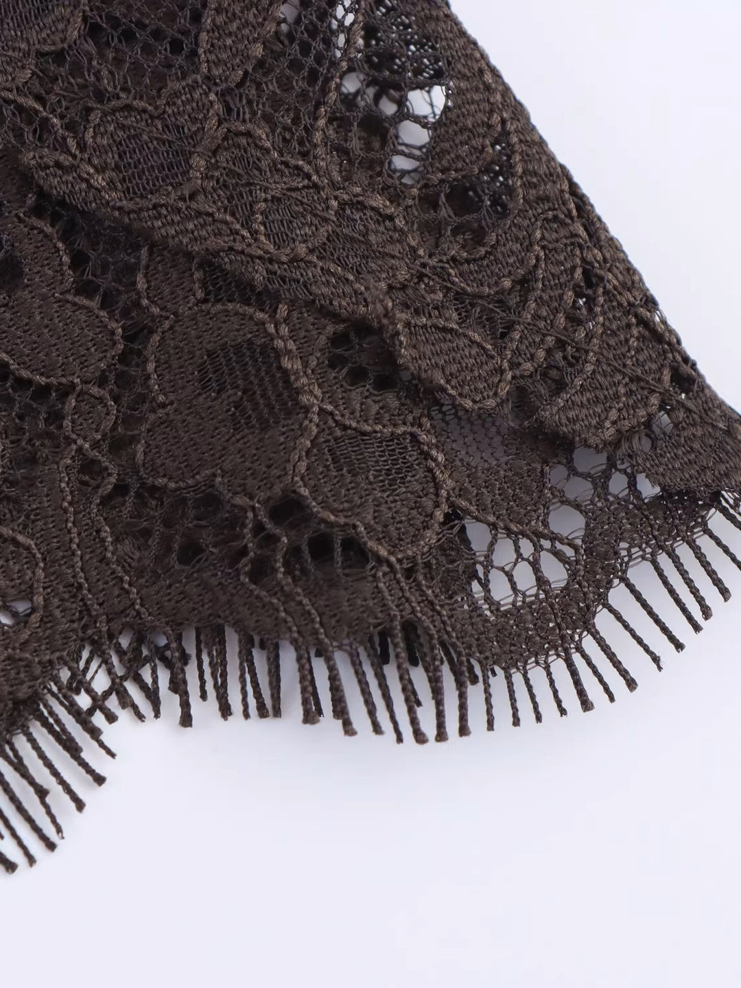 レーストリムサテンキャミソールトップス