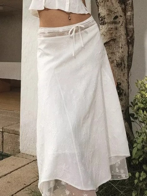 レイヤード風シアーレースミディスカート