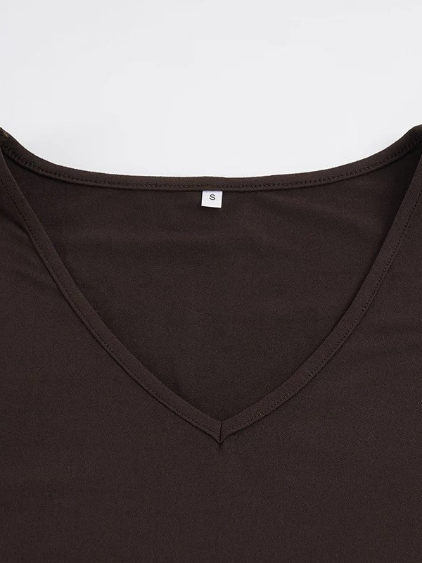 ソフトVネックTシャツフレアクロップドパンツセットアップ