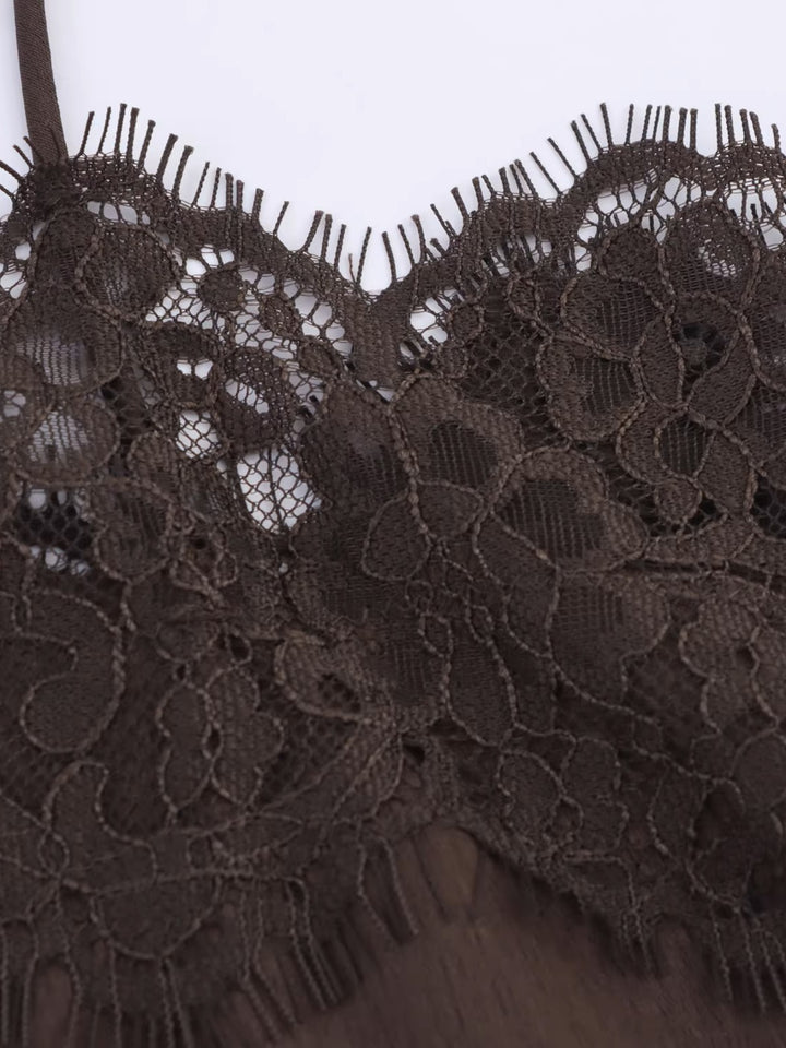 レーストリムサテンキャミソールトップス