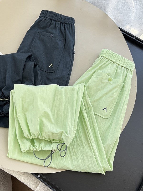 ワッシャーパラシュートパンツ