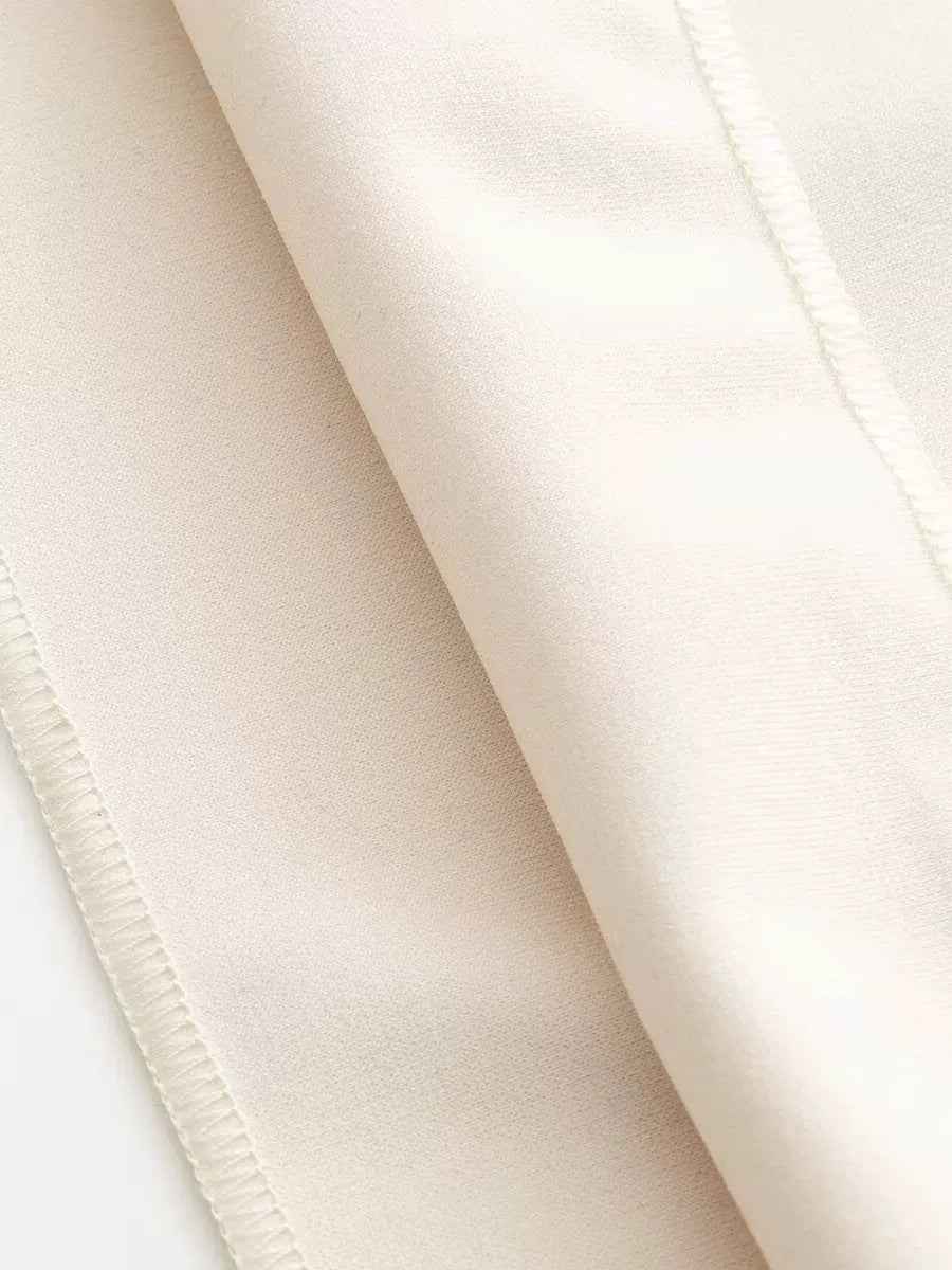 バックオープンTシャツパンツセット