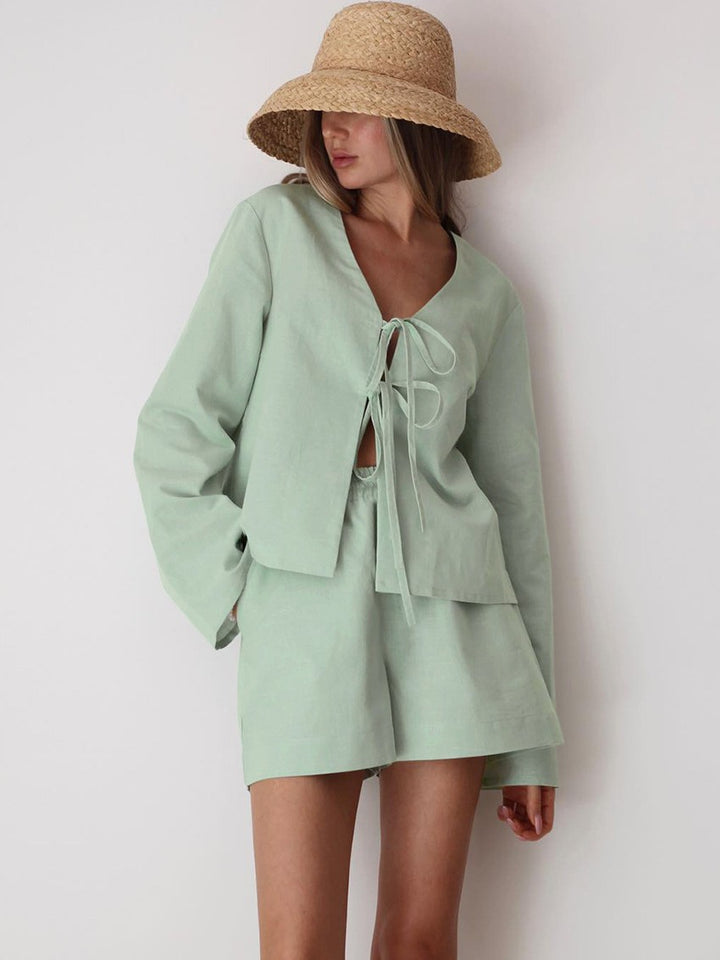 レースアップブラウスセージグリーンセットアップ